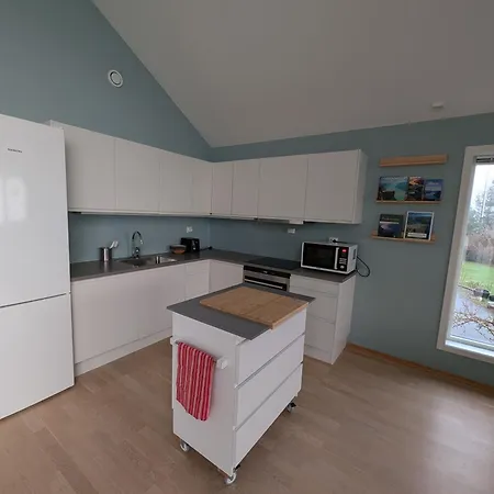 Апартаменты Bright Fjord View Йёрпеланн