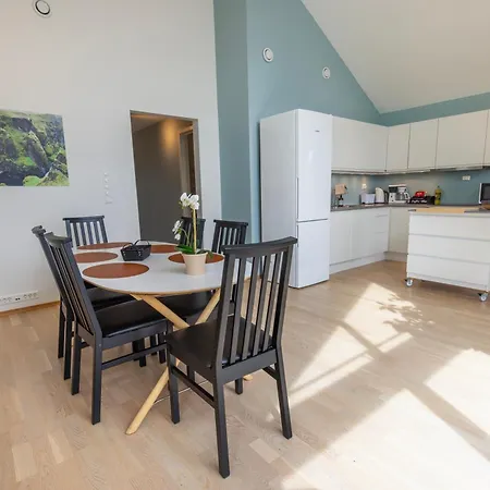 Bright Fjord View Apartment