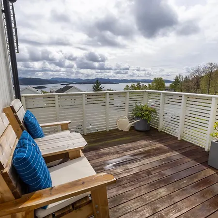 Apartment Bright Fjord View