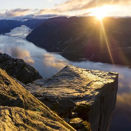 Bright Fjord View Апартаменты